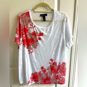 INC Woman Top - White with coral flowers